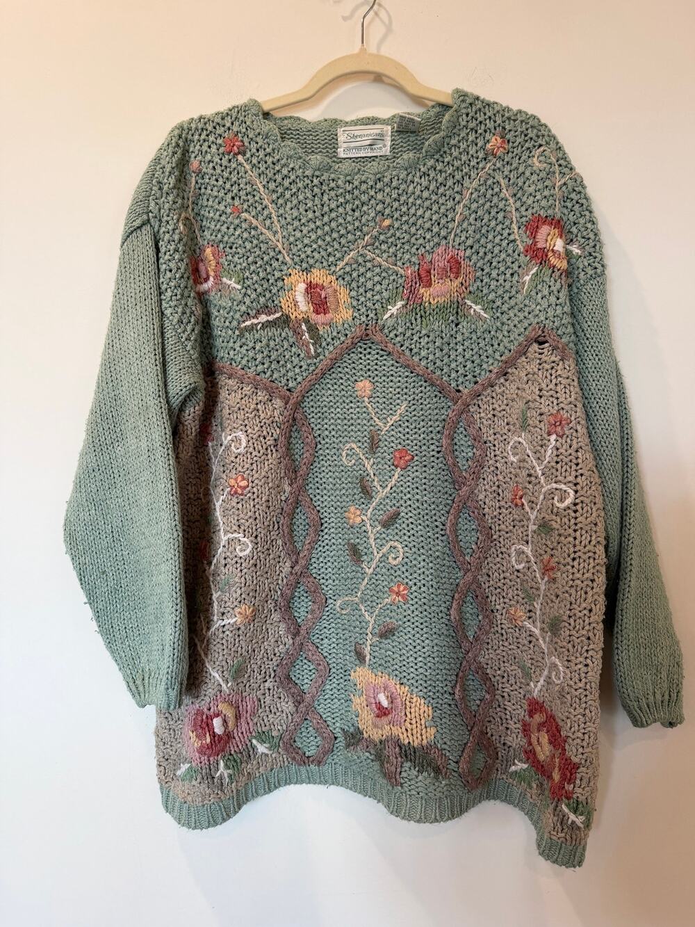 Vtg Handknit Oversized Grandma Sweater XL Sea Green Pink Roses Cottagecore